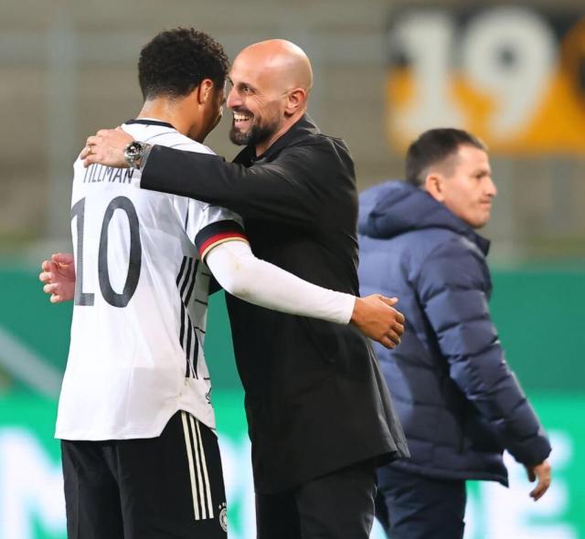 1648273925110039681.jpg 1648273925110039681.jpg